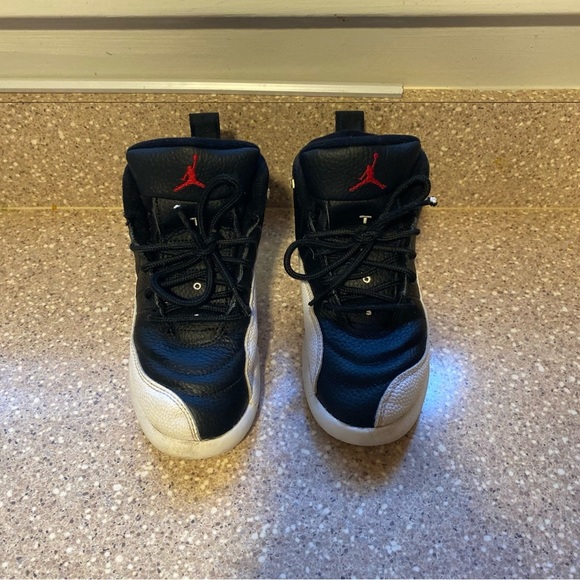 Jordan youth kids black white red retro 12 shoes - Picture 3 of 5